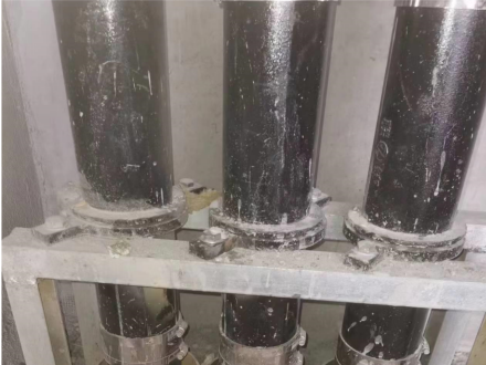 多根柔牲铸铁排水立管落地支架安装