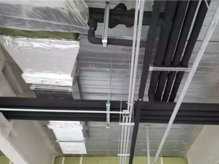 新风管和供回水管保温